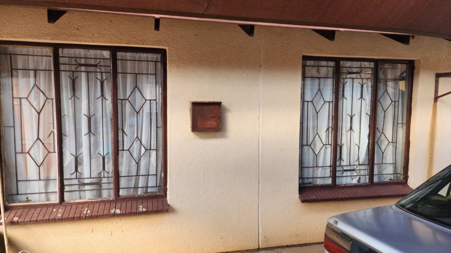 3 Bedroom Property for Sale in Tlhabane North West